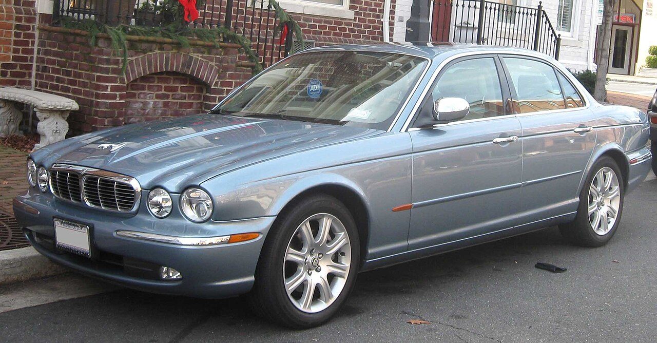 Jaguar XJ
